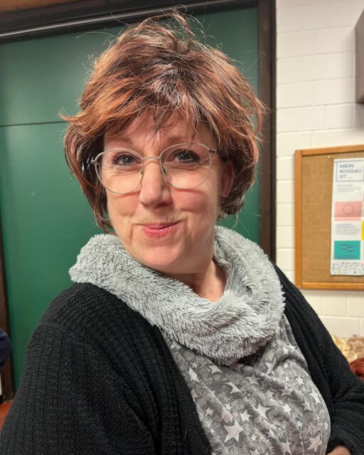 Heute probieren wir die ersten Looks aus! Welche es am Ende wohl werden?!🤫🤔 #theater #niederroden #rodgau #lachen #captainsdinner