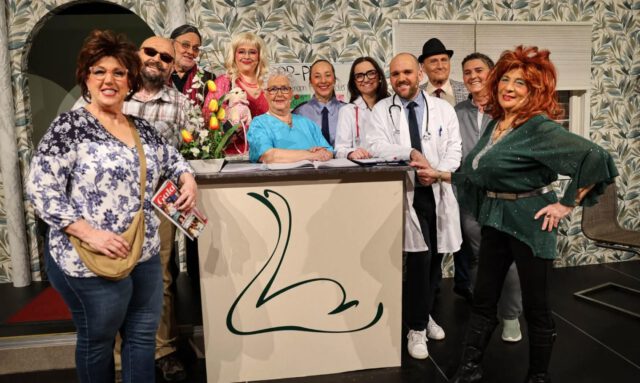 Ach, was war's so scheeee!
Danke, liebes Publikum, für zwei wunderschöne Theaterabende bei uns in der Klinik Schwanensee!